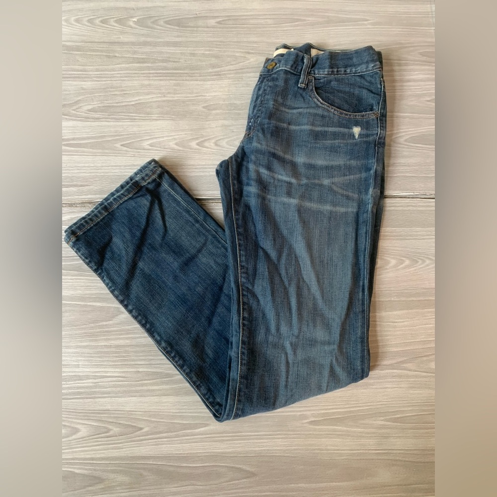 Gap Limited Edition Womens Sz 4 Dark Wash Mid Rise Bootcut Jeans. Good conditio